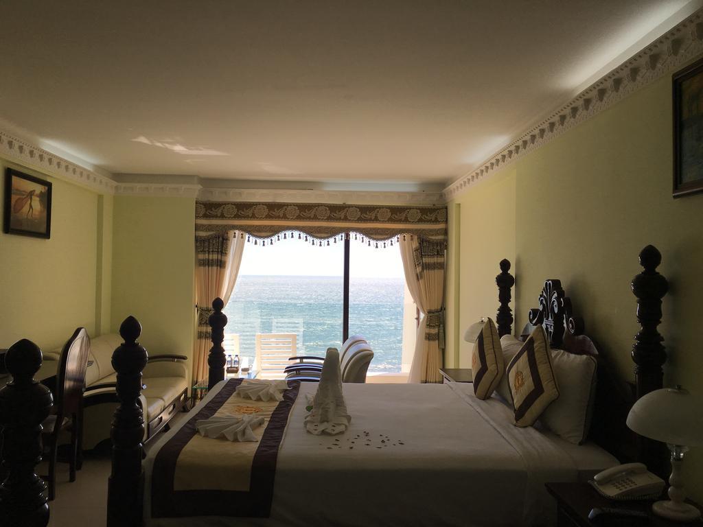 Ocean Front Hotel ファンティエット エクステリア 写真